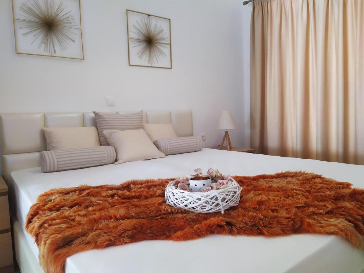 Aronis Appart hôtel 2*