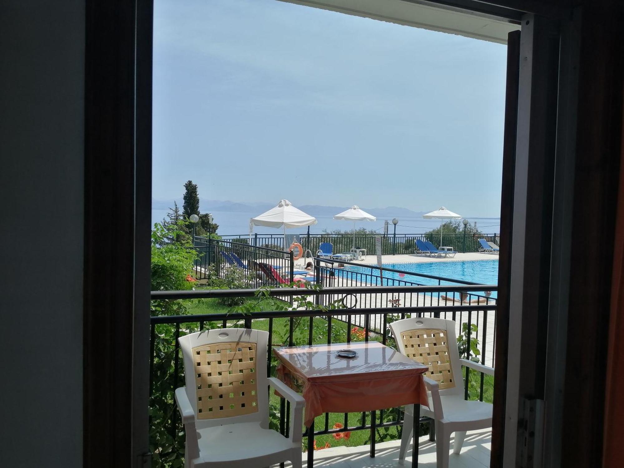 Aronis Appart hôtel 2*